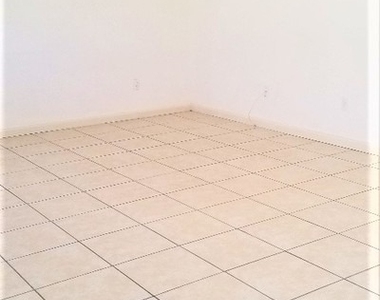 7472 San Carlos Boulevard - Photo Thumbnail 11