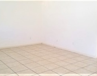 7472 San Carlos Boulevard - Photo Thumbnail 10