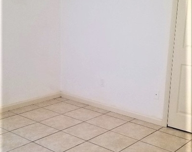7472 San Carlos Boulevard - Photo Thumbnail 16