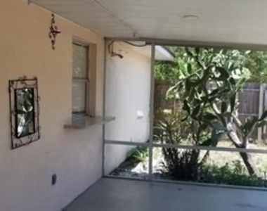 7472 San Carlos Boulevard - Photo Thumbnail 3