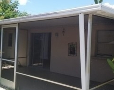 7472 San Carlos Boulevard - Photo Thumbnail 4