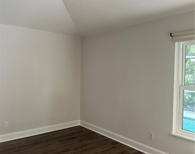 21194 Old Oak Place - Photo Thumbnail 22