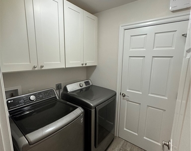 21194 Old Oak Place - Photo Thumbnail 23