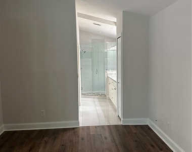 21194 Old Oak Place - Photo Thumbnail 20