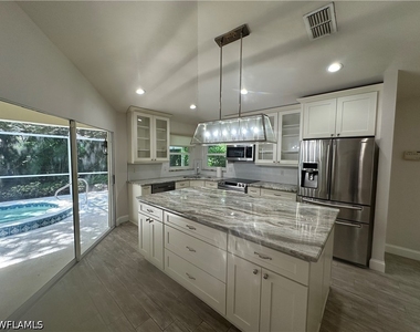 21194 Old Oak Place - Photo Thumbnail 4