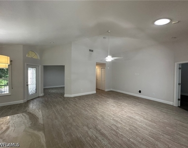 21194 Old Oak Place - Photo Thumbnail 5