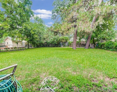2219 Wakefield Drive - Photo Thumbnail 22