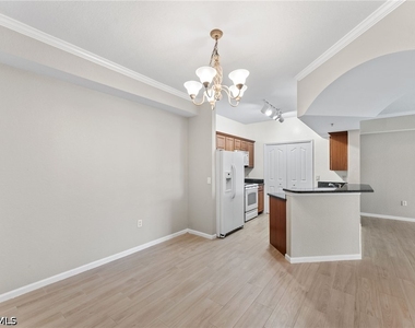 12970 Positano Circle - Photo Thumbnail 7