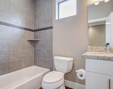 2217 St Emanuel Street - Photo Thumbnail 9