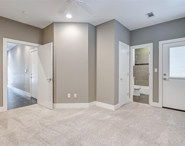 2217 St Emanuel Street - Photo Thumbnail 2
