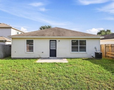 4326 Pecos River Drive - Photo Thumbnail 13