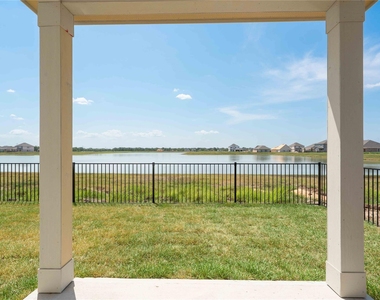 6026 Royal Palm Drive - Photo Thumbnail 19