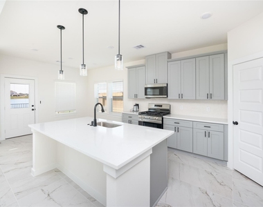 6026 Royal Palm Drive - Photo Thumbnail 8