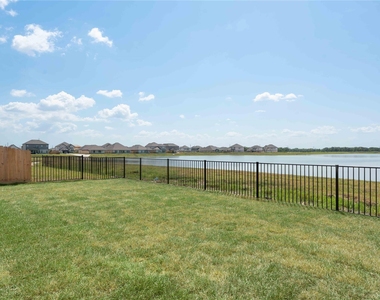 6026 Royal Palm Drive - Photo Thumbnail 20