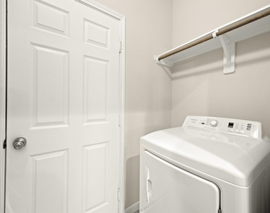 6516 Macroom Meadows Lane - Photo Thumbnail 16