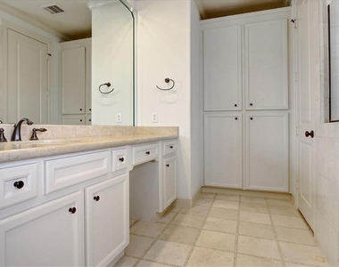 2318 Welch Street - Photo Thumbnail 24