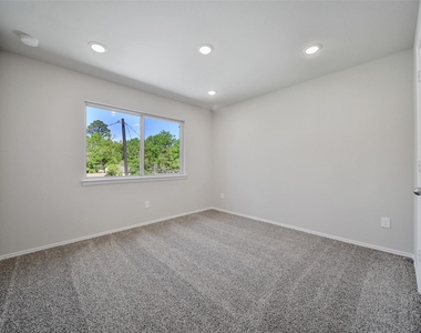 1111 Yellowstone River Rd - Photo Thumbnail 17