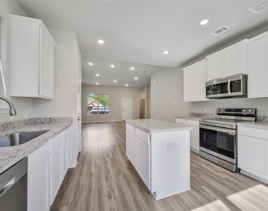 1111 Yellowstone River Rd - Photo Thumbnail 8