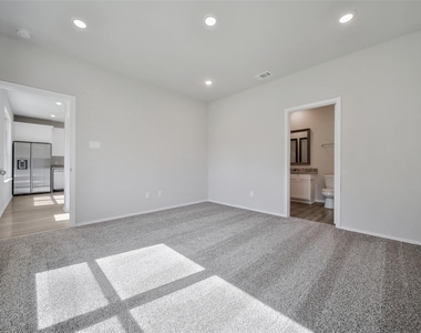 1111 Yellowstone River Rd - Photo Thumbnail 2