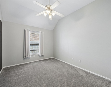 3118 Valley Court - Photo Thumbnail 16