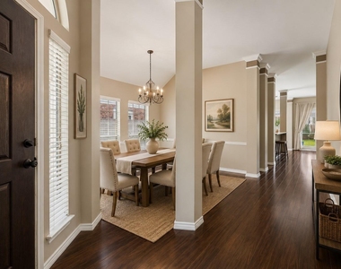 3118 Valley Court - Photo Thumbnail 2
