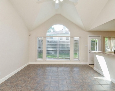 19715 Lindenfield Court - Photo Thumbnail 15
