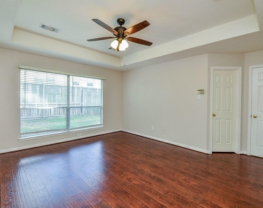 19715 Lindenfield Court - Photo Thumbnail 23