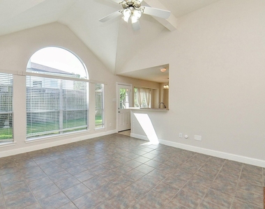 19715 Lindenfield Court - Photo Thumbnail 14