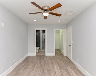 5215 Cosby Street - Photo Thumbnail 10