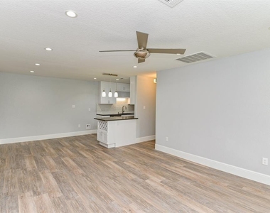 5215 Cosby Street - Photo Thumbnail 2
