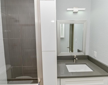 5215 Cosby Street - Photo Thumbnail 8