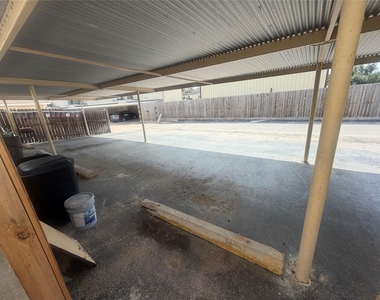 18210 Heritage Lane - Photo Thumbnail 19