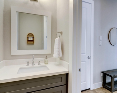 4202 Gillespie Street - Photo Thumbnail 2