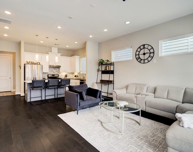 4202 Gillespie Street - Photo Thumbnail 4