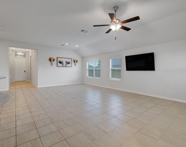 3334 Tug Way - Photo Thumbnail 5