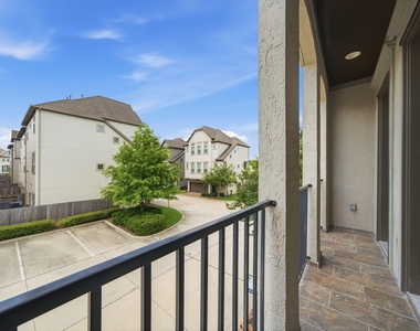 10616 Centre Shadows Drive - Photo Thumbnail 21