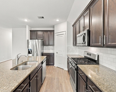 12408 Southern Trail Court - Photo Thumbnail 20