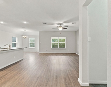 12408 Southern Trail Court - Photo Thumbnail 5
