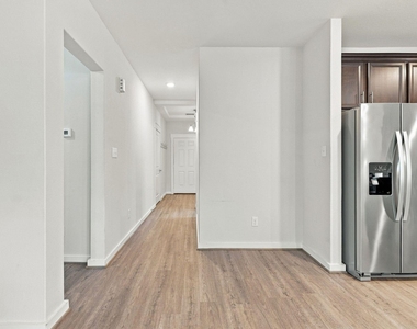 12408 Southern Trail Court - Photo Thumbnail 8