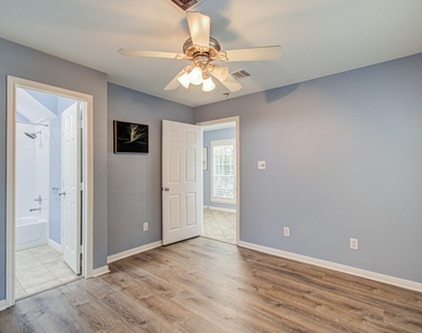 3027 Terrace Hills Lane - Photo Thumbnail 13