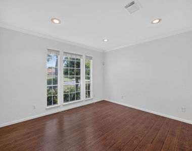 5326 Hanneck Valley Lane - Photo Thumbnail 9