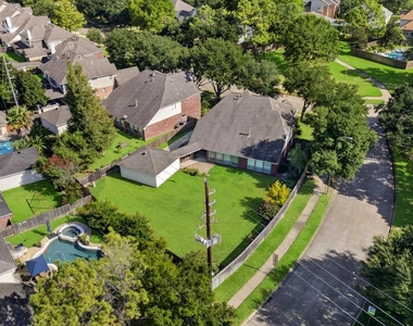 5326 Hanneck Valley Lane - Photo Thumbnail 32