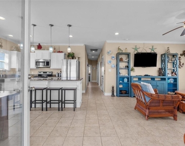 135 Ocean Shore Drive - Photo Thumbnail 4