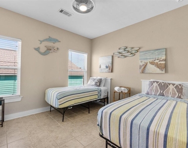 135 Ocean Shore Drive - Photo Thumbnail 17