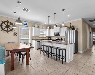 135 Ocean Shore Drive - Photo Thumbnail 15