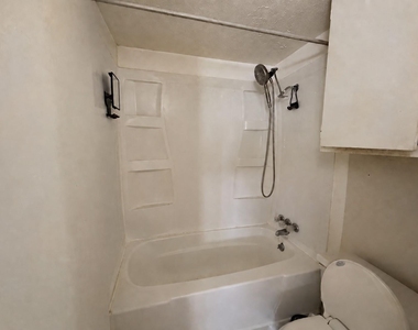 10434 Carlow Lane - Photo Thumbnail 15
