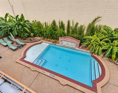 2323 Polk Street - Photo Thumbnail 21