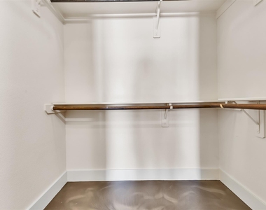 2323 Polk Street - Photo Thumbnail 16