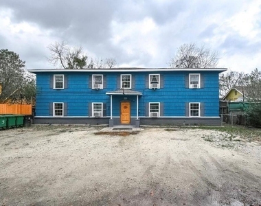 2824 Dalton Street - Photo Thumbnail 5