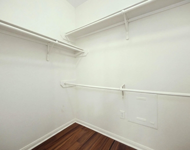 10003 Lynette Falls Drive - Photo Thumbnail 26